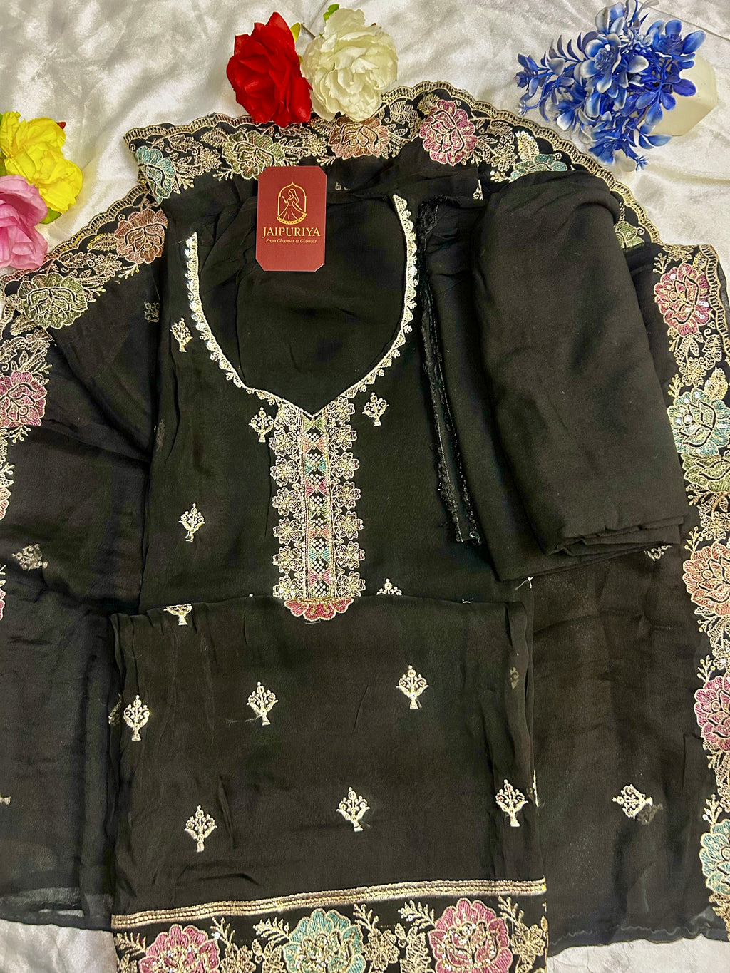 Noir Gulzar Grace Suit Set