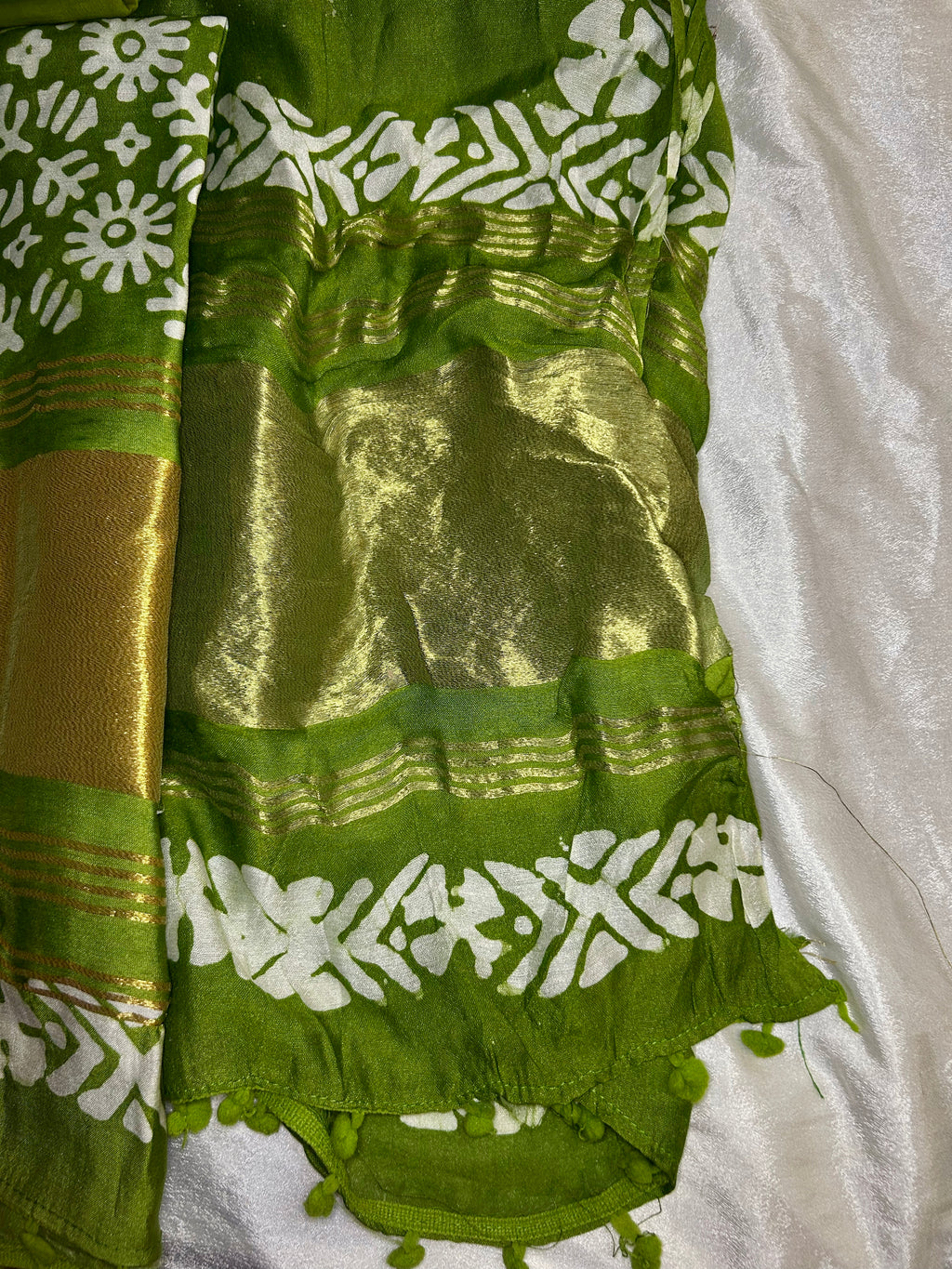 Hariyali Zari Grace Suit Set